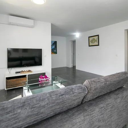 Guadalete By Interhome